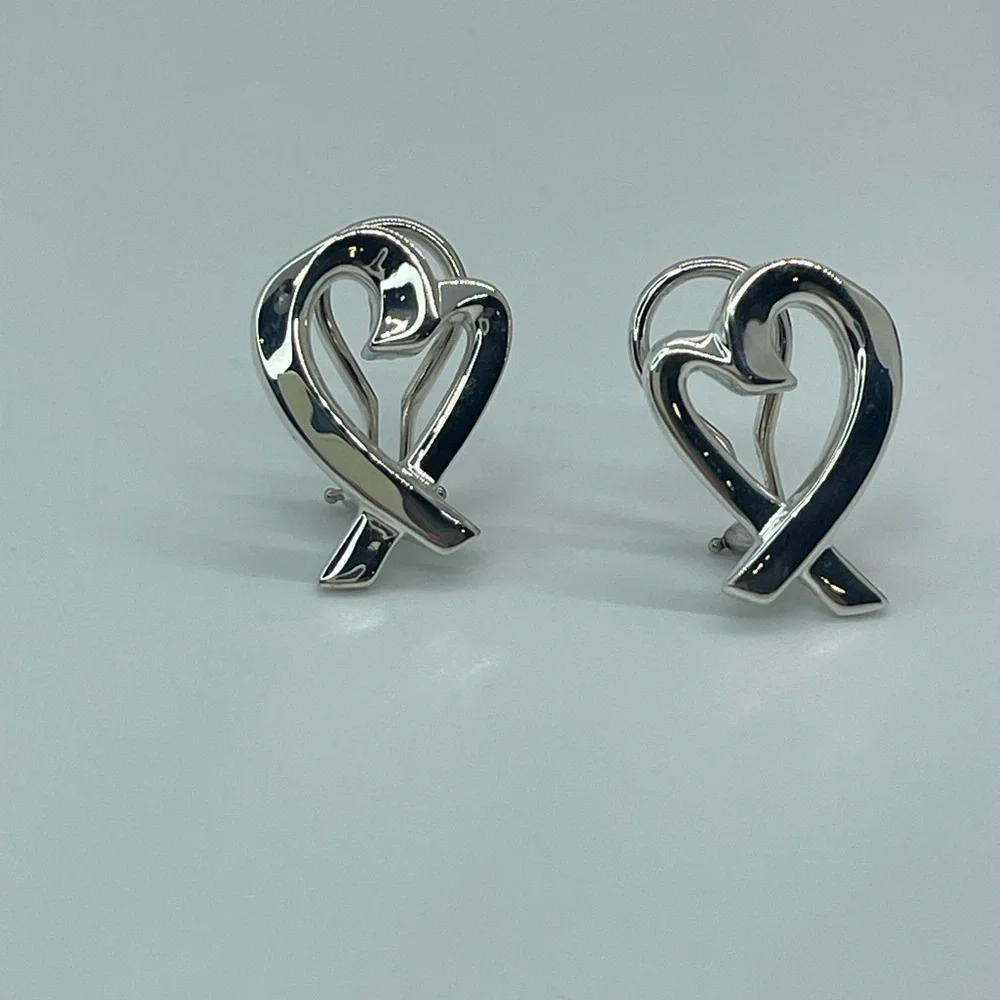 Tiffany & Co. Vintage Large Paloma Picasso Loving Heart Earrings - Picture 5 of 16